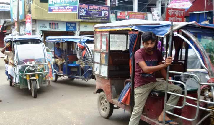 নিবন্ধনের আওতায় আসছে ইজিবাইক-অটোরিকশা