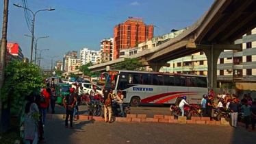 মহাখালীতে শিক্ষার্থীদের সড়ক অবরোধ, তীব্র যানজট