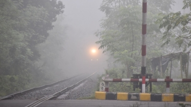 ঘন কুয়াশায় দুর্ঘটনা এড়াতে রেলওয়ে কর্তৃপক্ষের নির্দেশনা