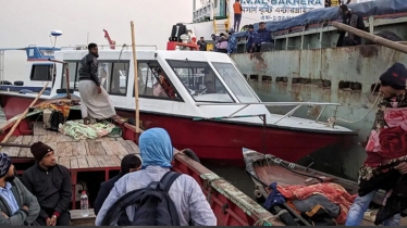 জাহাজে ৭ খুনের ঘটনায় অনির্দিষ্টকালের কর্মবিরতিতে নৌযান শ্রমিকরা