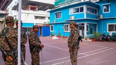 আগরতলায় সহকারী হাইকমিশনে হামলা: ৩ পুলিশ বরখাস্ত, আটক ৭